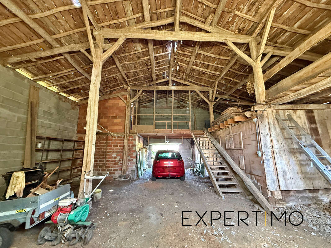 Maison à SAINT-DENIS-COMBARNAZAT
