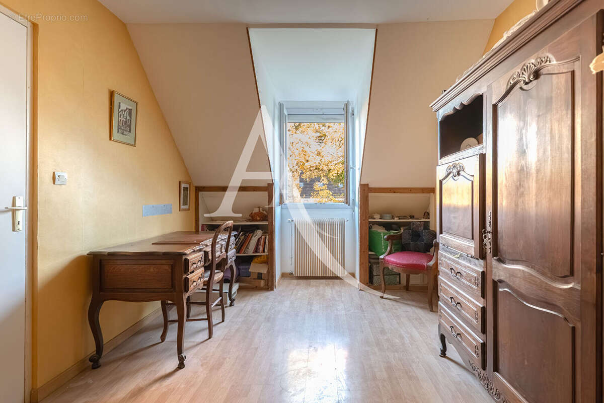 Maison à LIMEIL-BREVANNES