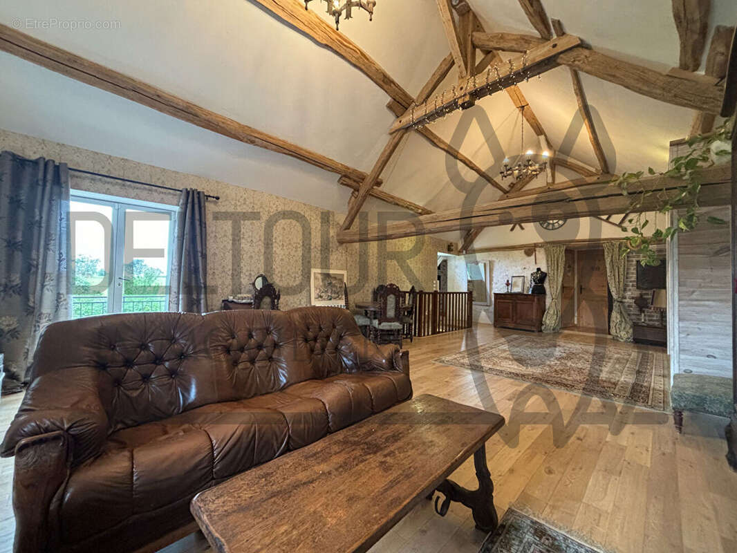 Maison à COULOMMIERS