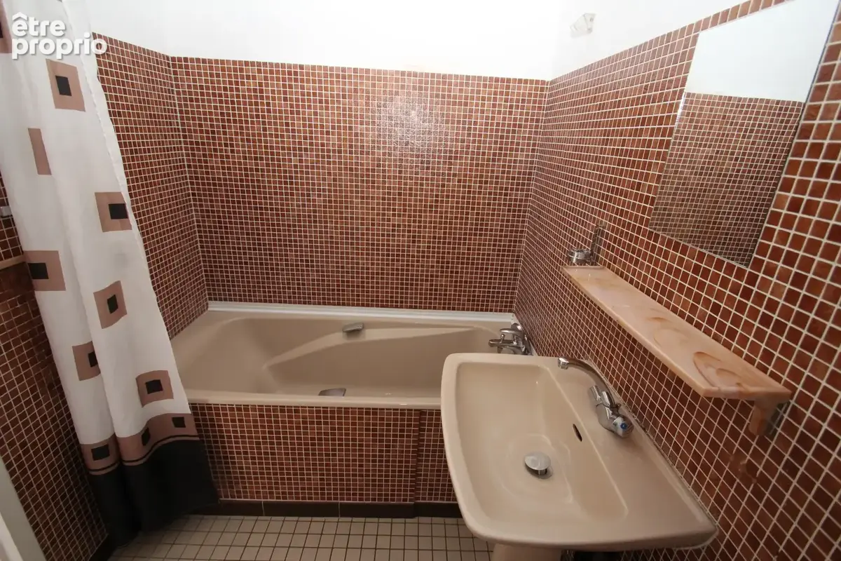 Appartement 2 pièces 43 m² à vendre à Decize (58300) - photo 7