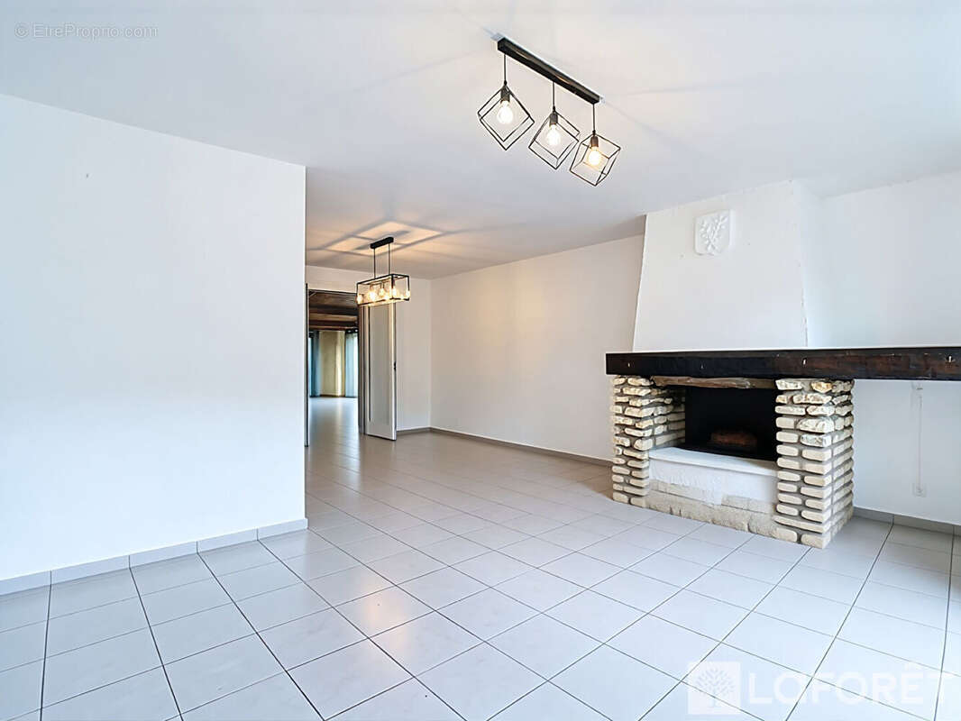 Maison à CHATEAUNEUF-LES-MARTIGUES