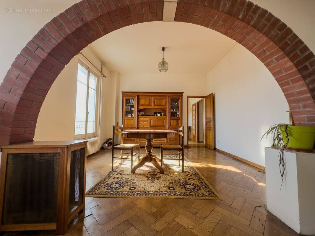 Maison à BONNIERES-SUR-SEINE