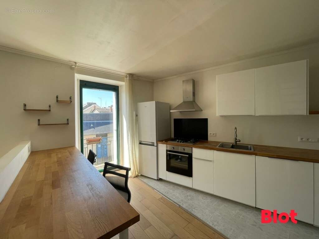 Appartement à BAIN-DE-BRETAGNE