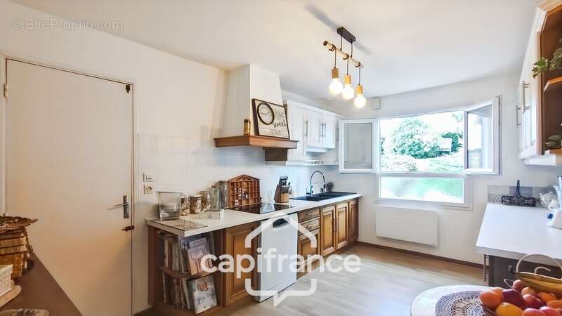 Maison à vendre 6 pièces 142 m² LALINDE (24) - Terrain 1933 m² - photo 7