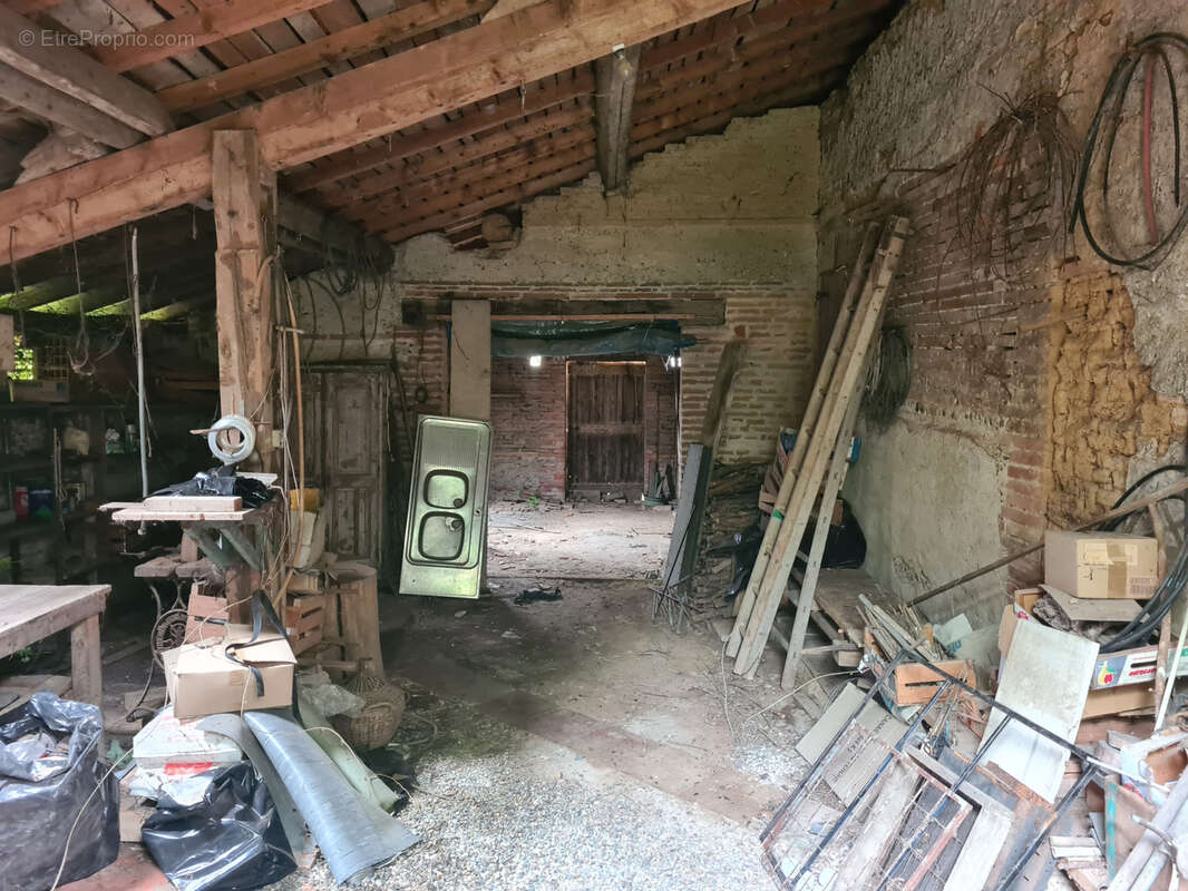 Maison à MONTBARTIER