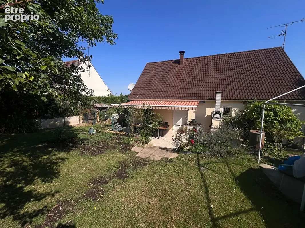 Maison à FUBLAINES