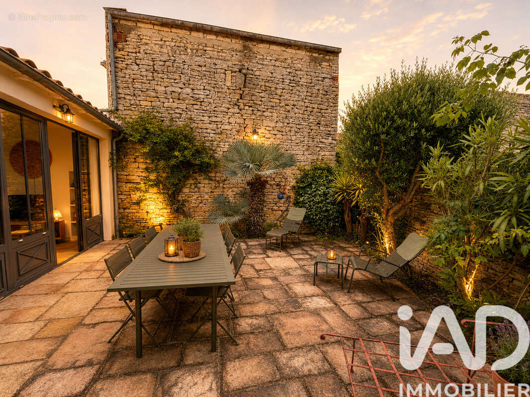 Maison 121 m² à Ars-En-Re  - photo 7