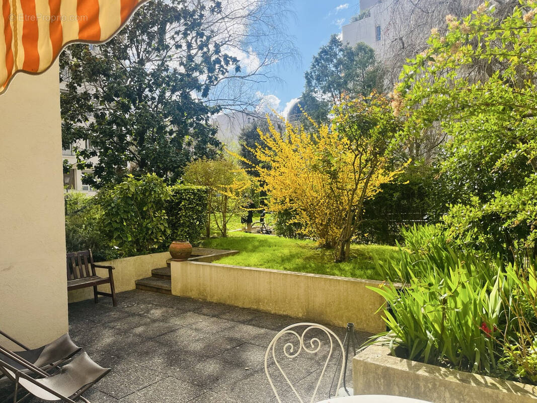 Appartement à LYON-6E