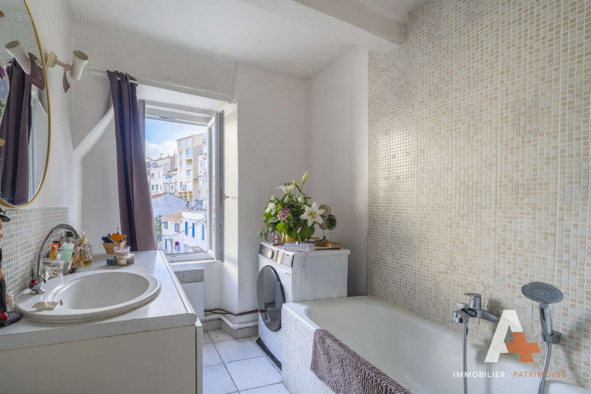 Appartement à MARSEILLE-7E