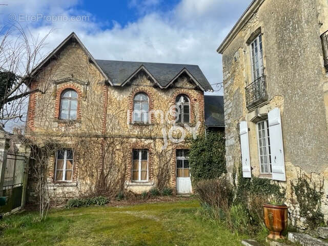 Maison à JAUZE