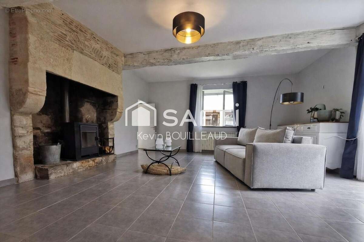 Maison 175 m² à Pamplie  - photo 5