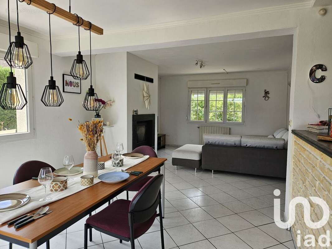 Maison 161 m² à Marville-Moutiers-Brule  - photo 6