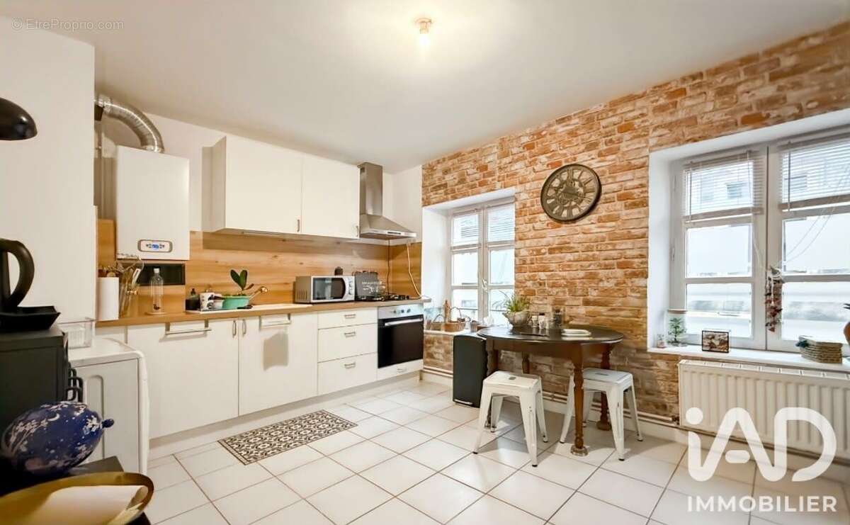 Appartement 370 m² à Sedan  - photo 5