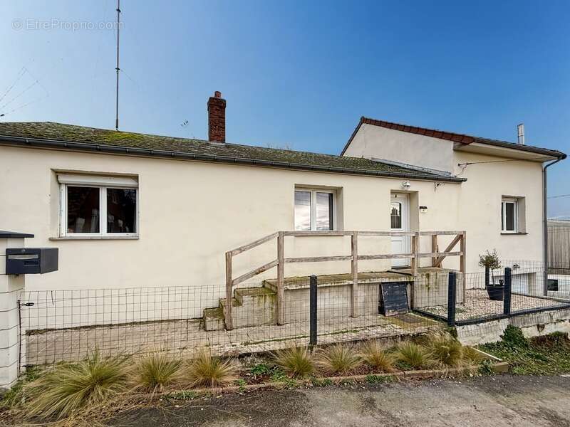 Maison à ROISEL