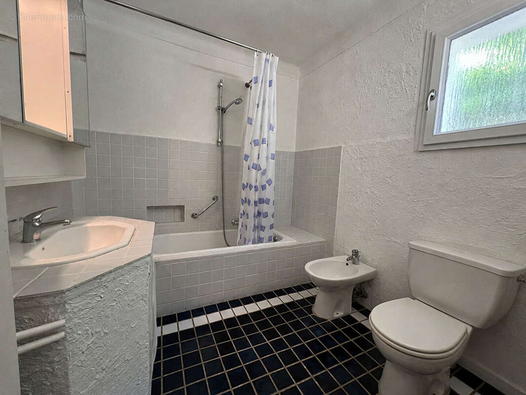 Magagnosc : Maison familiale avec vue mer exceptionnelle - photo 9