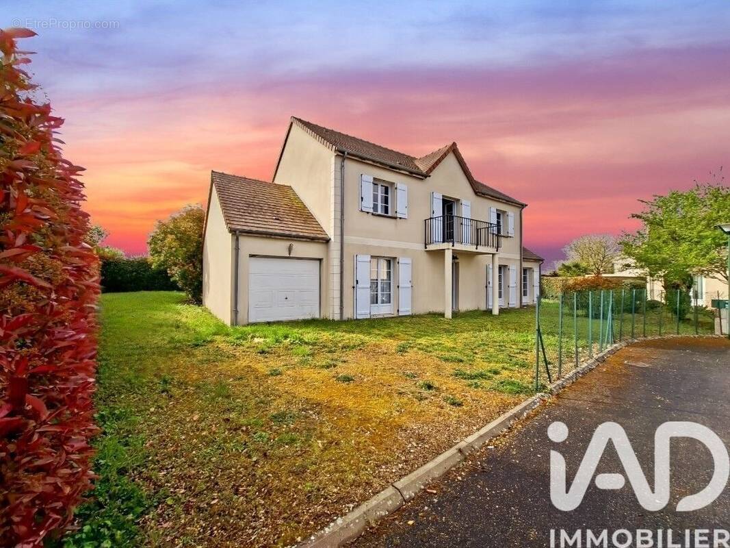 Photo 1 - Maison à VINEUIL