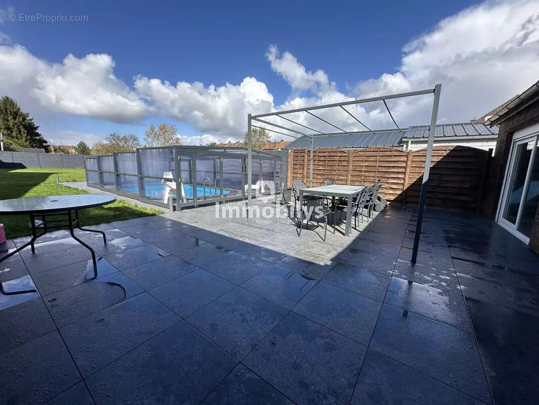 Maison à SIN-LE-NOBLE