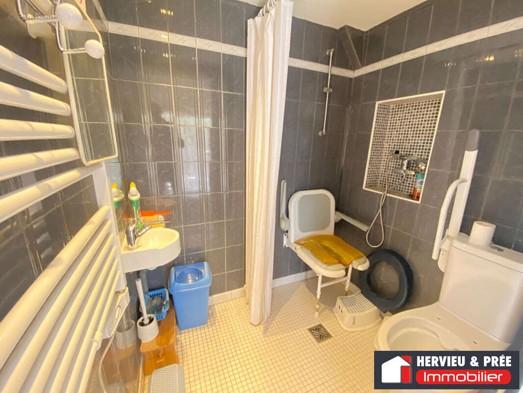 Maison à COURSEULLES-SUR-MER