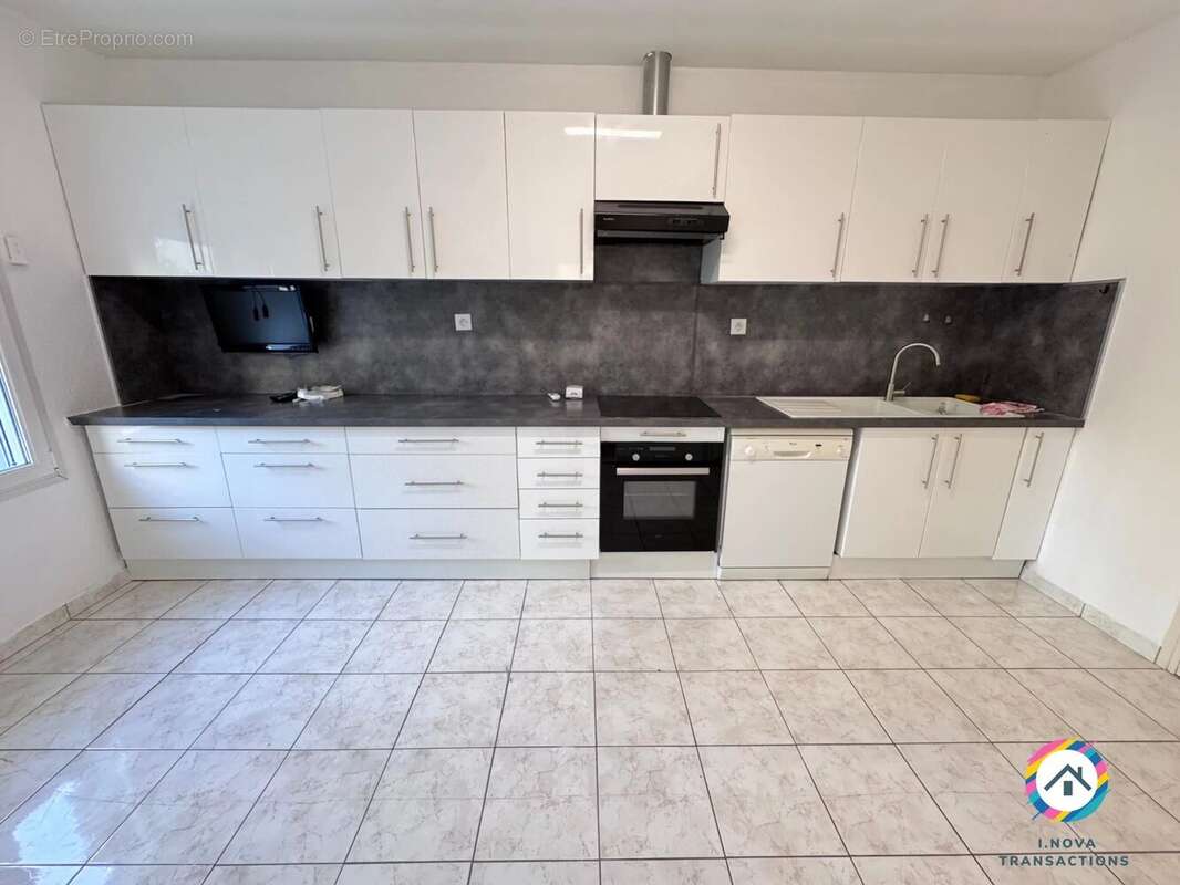 Maison à JASSANS-RIOTTIER