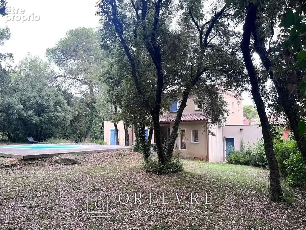 CASTRIES - Maison familiale avec piscine et  jardin - photo 2
