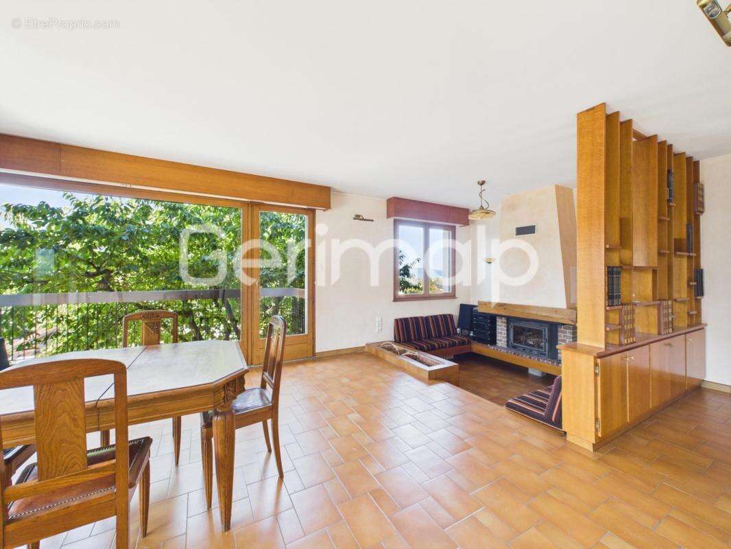 Vente - Maison - 8 pièces + cuisine - 180 m² - 795 000 € - - photo 12