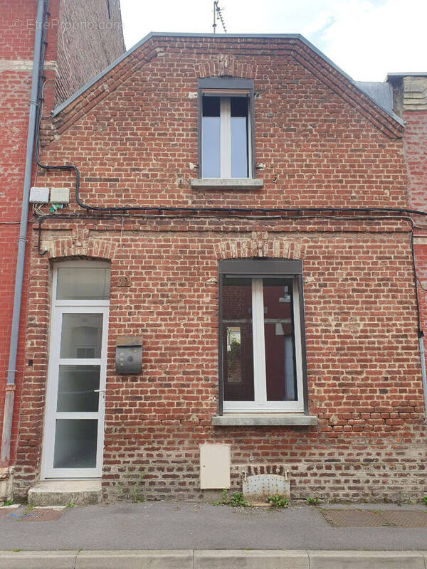 Maison à SAINT-QUENTIN