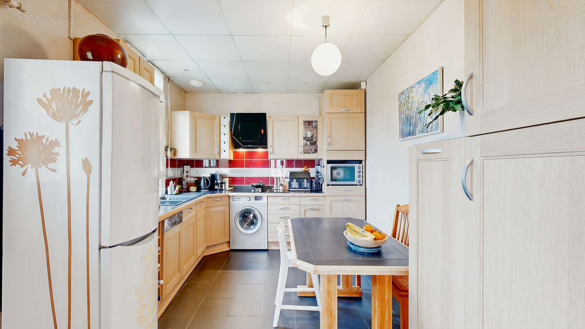 Maison à NEAUPHLE-LE-CHATEAU