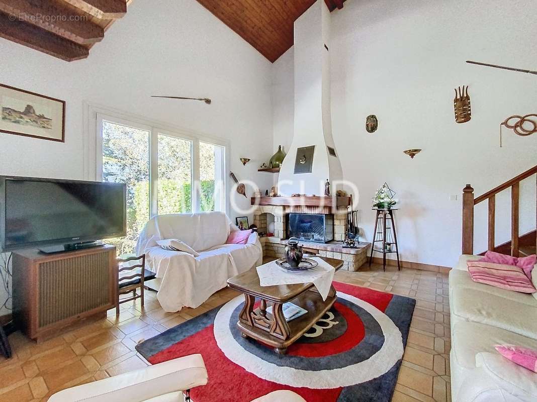 Maison à SAINT-GEORGES-DE-COMMIERS