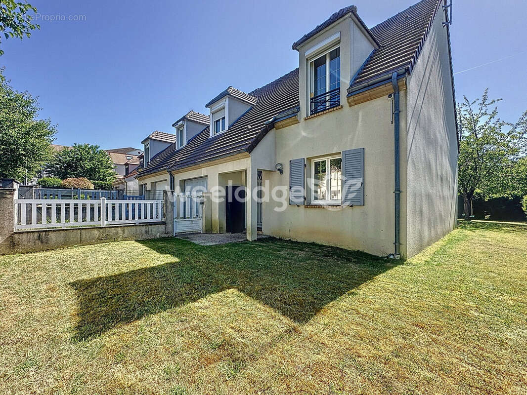 Maison à SAINT-OUEN-L&#039;AUMONE