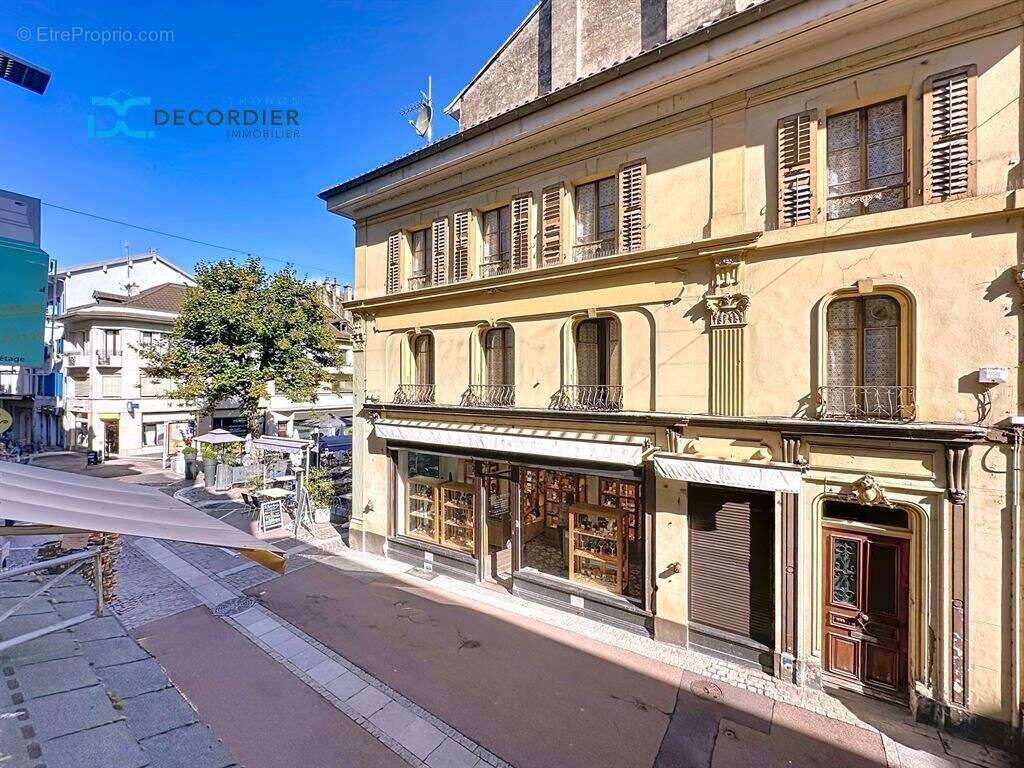 Commerce à EVIAN-LES-BAINS