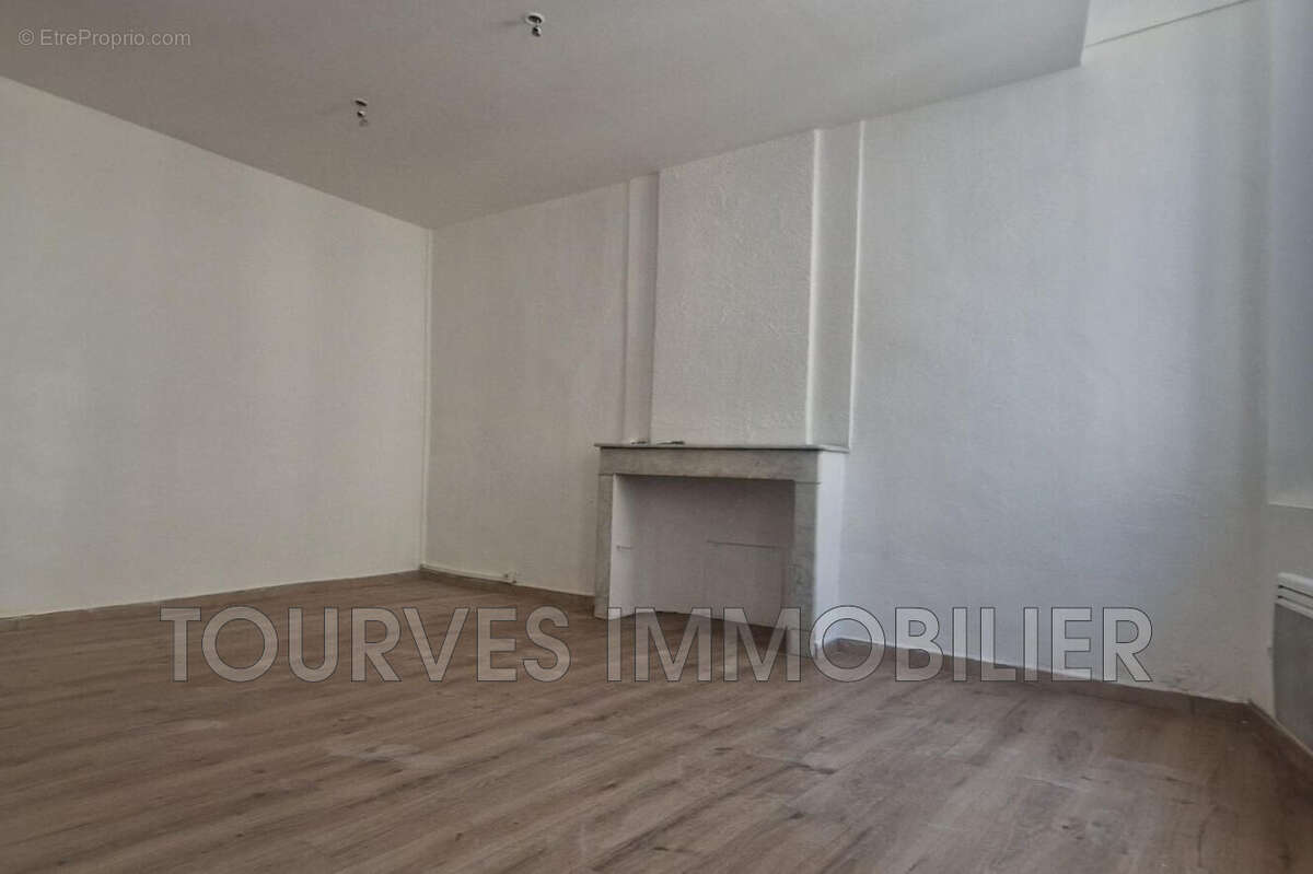 Maison à TOURVES