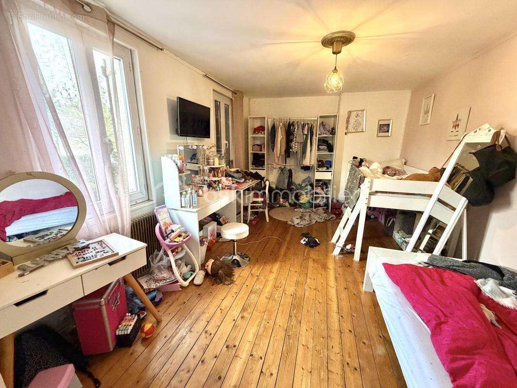 Maison à PETIT-COURONNE