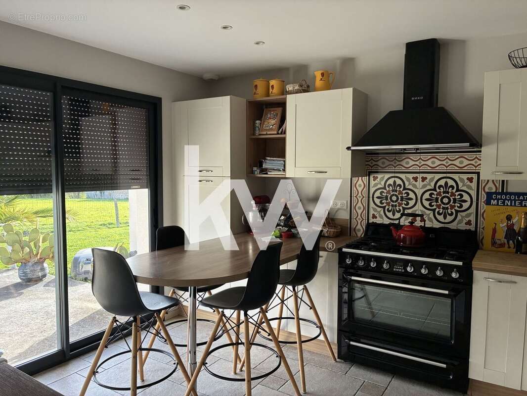 Maison à SAINT-JUNIEN