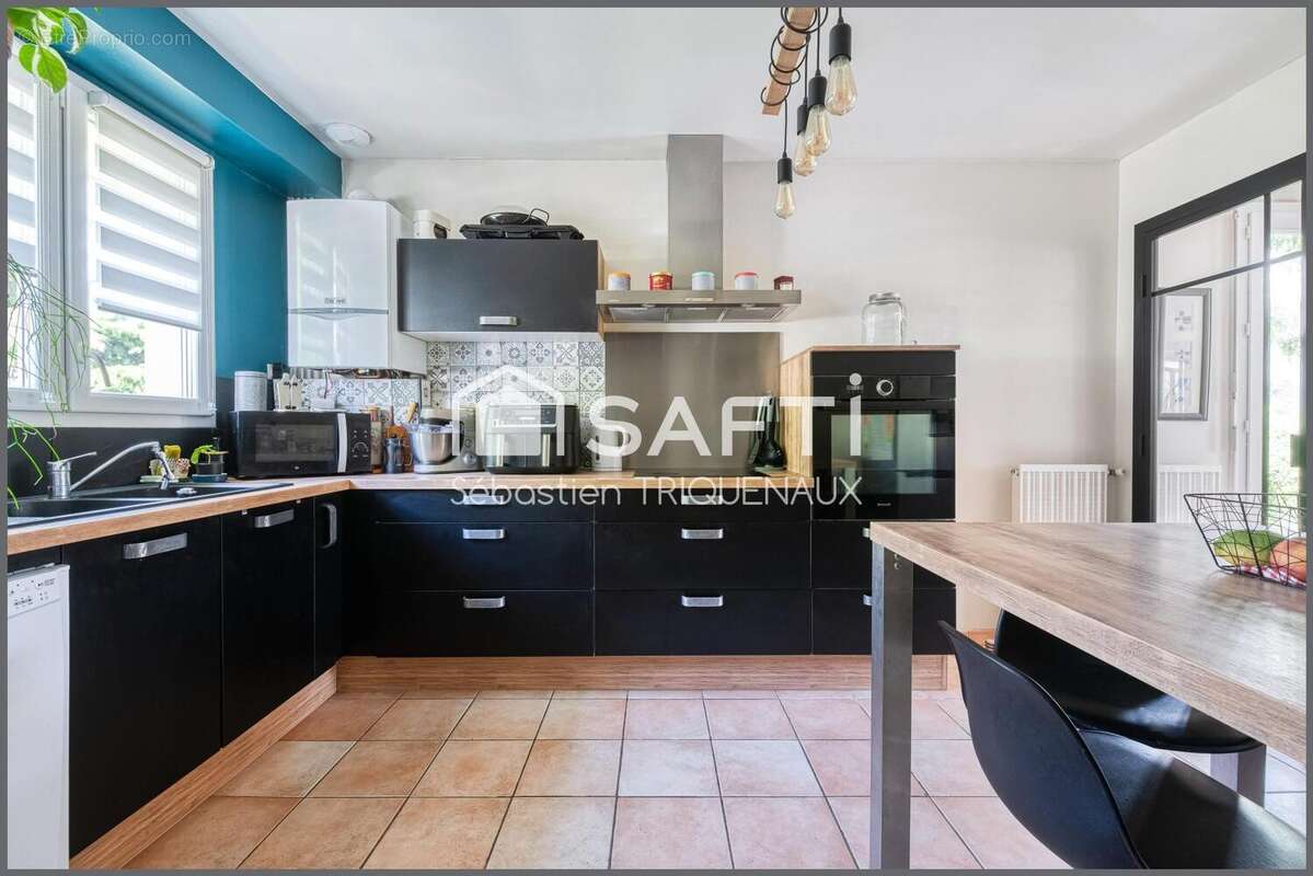 Photo 5 - Maison à MONTREUIL-JUIGNE