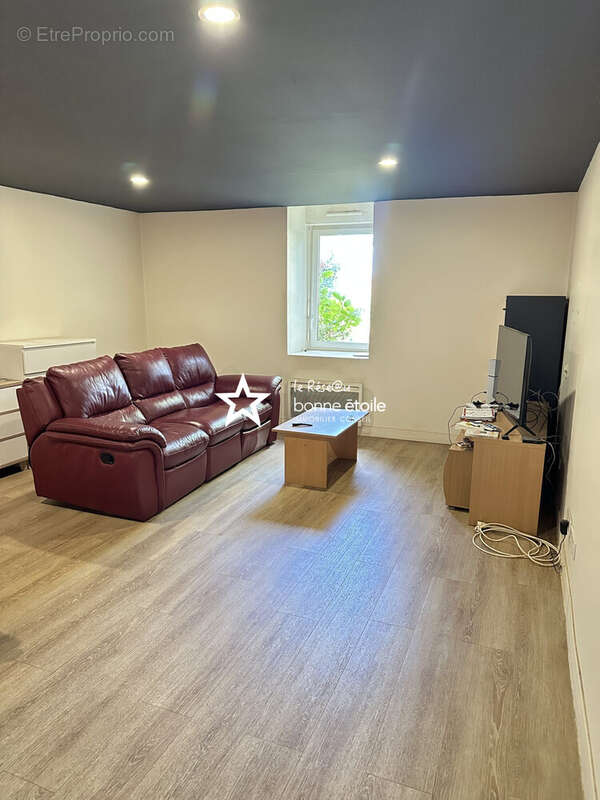 Maison à BONNECOURT