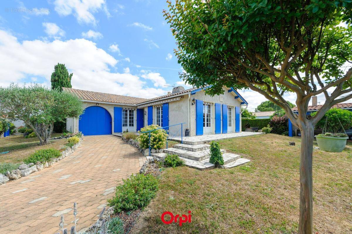 Maison à SALLES-SUR-MER