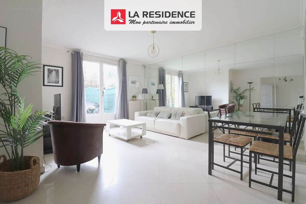 Appartement à VERSAILLES