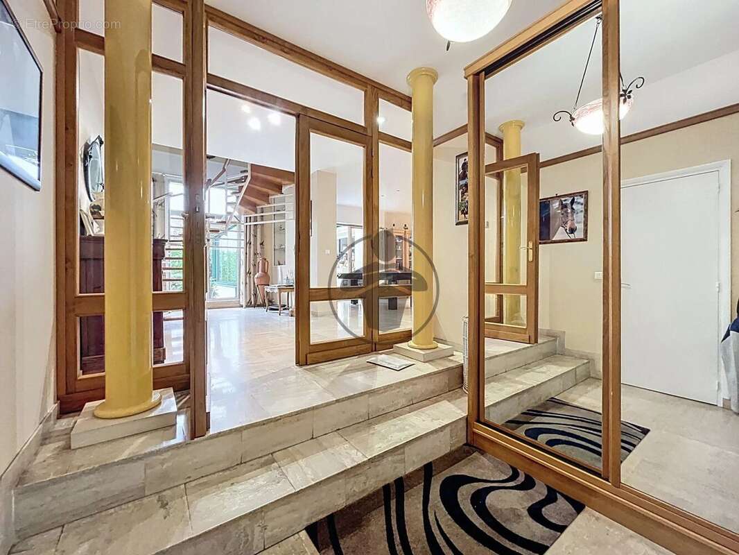 Maison à SAINT-QUENTIN