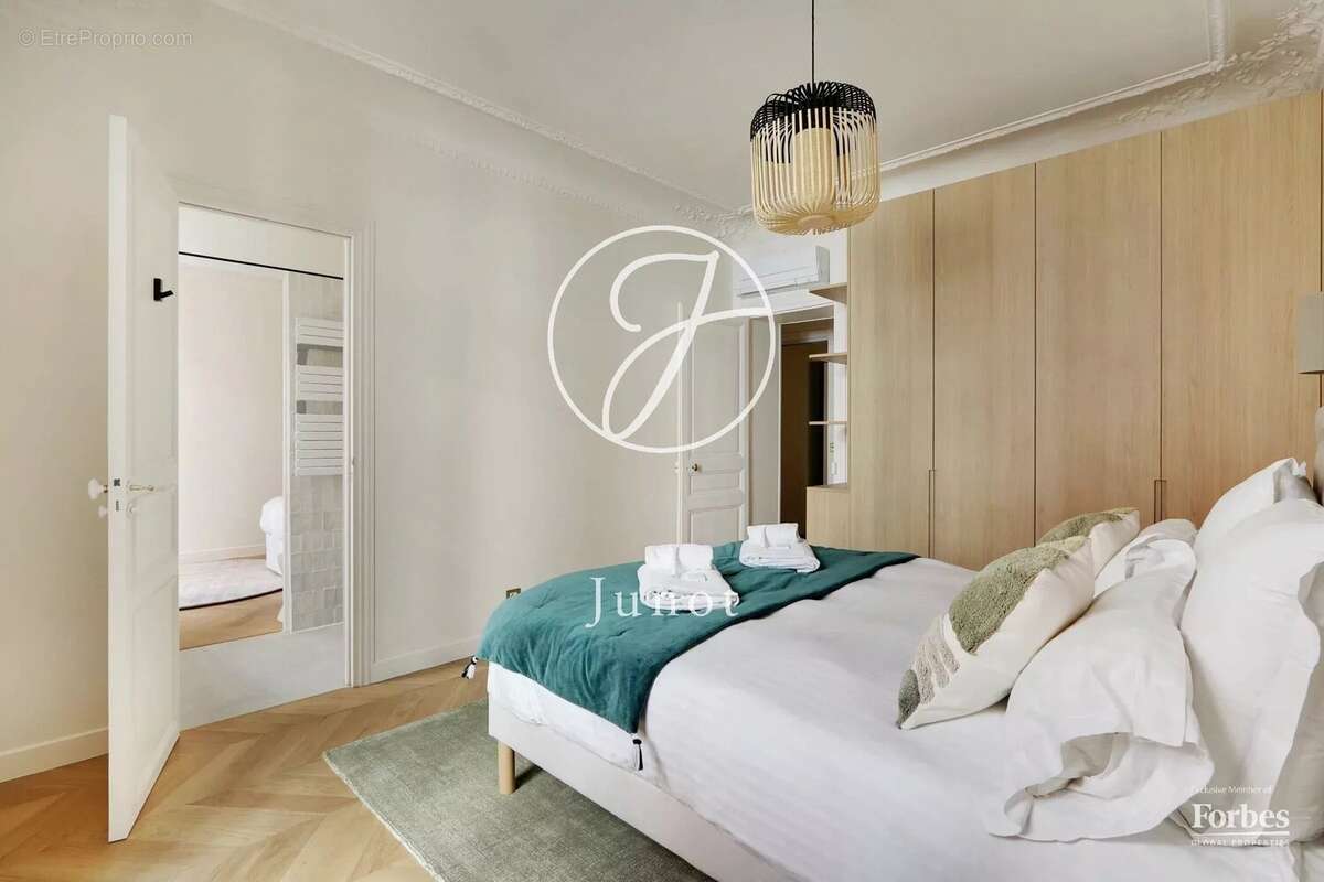 Appartement à PARIS-5E