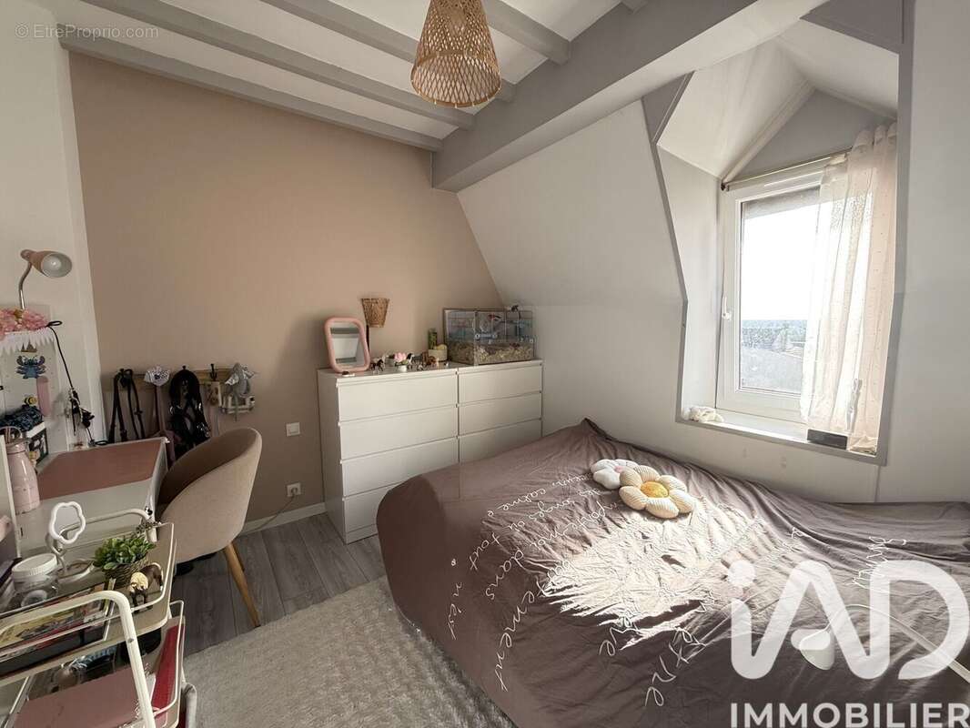 Photo 8 - Maison à CHANTELOUP-LES-VIGNES