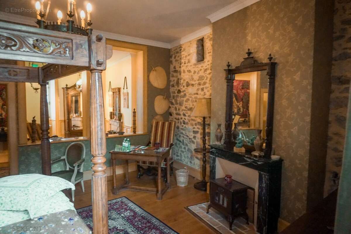 Somptueux Hôtel particulier du XIXe siècle, au coeur du parc naturel du Périgord vert. - photo 12