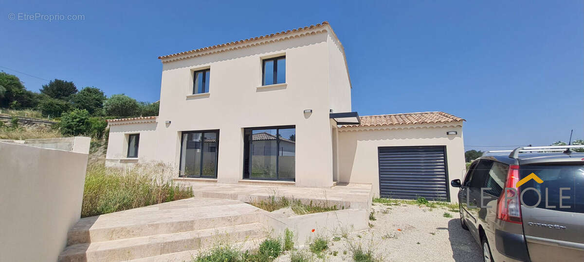 Maison à PONT-SAINT-ESPRIT