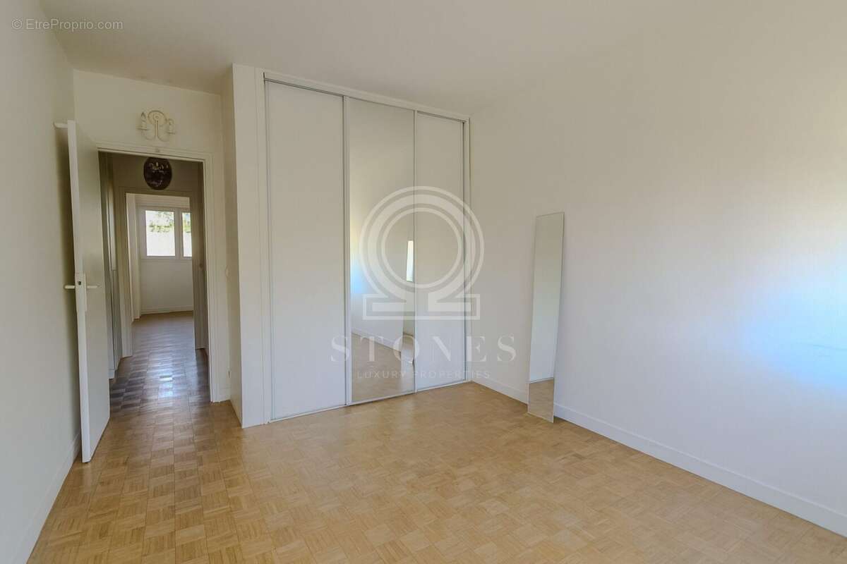 Appartement à BOUGIVAL