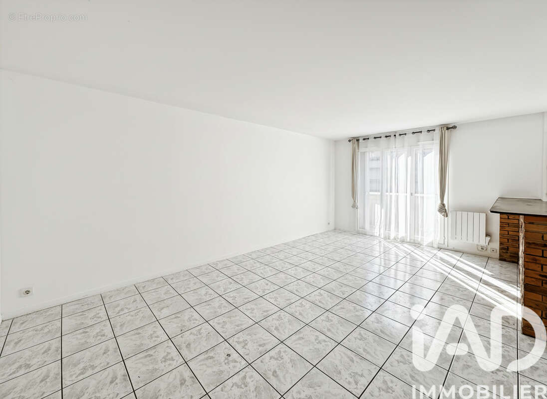 Photo 2 - Appartement à CHILLY-MAZARIN