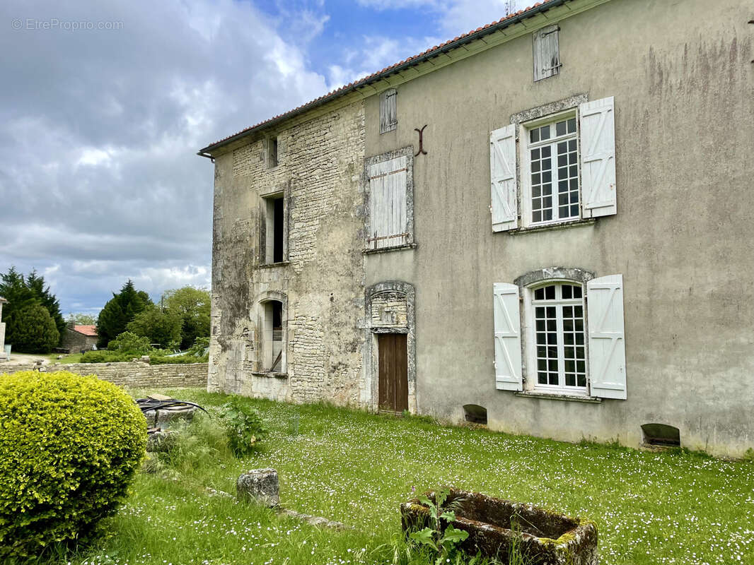 Maison à BRIE