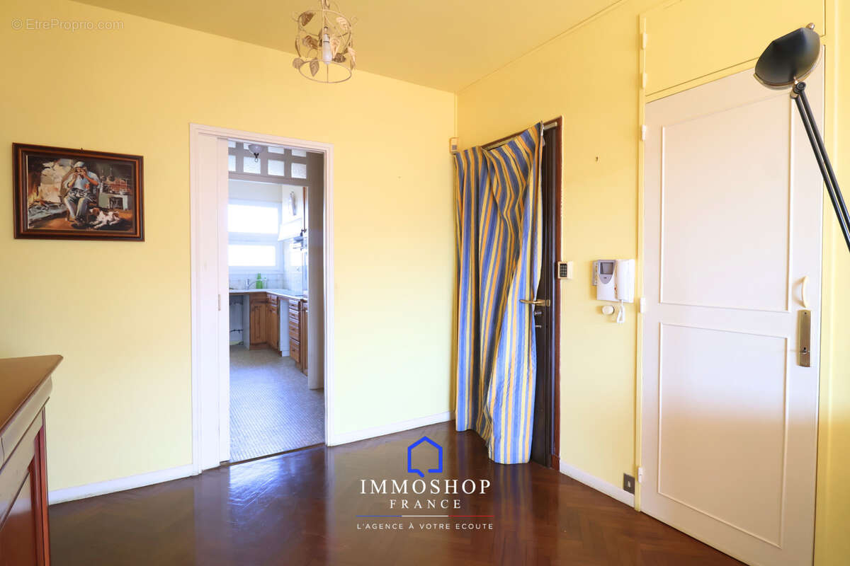 Appartement à MARSEILLE-8E