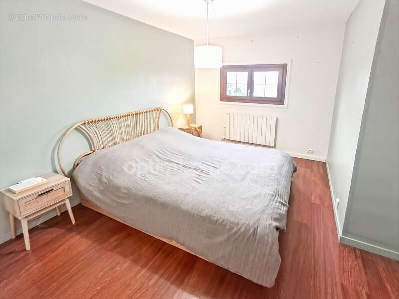 Maison à TREMBLAY-LES-VILLAGES