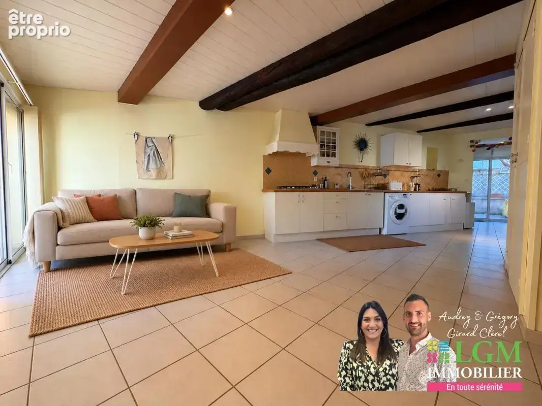 Maison de 120m2, 614m2 de terrain, 4 chambres, en plein centre du village - photo 5