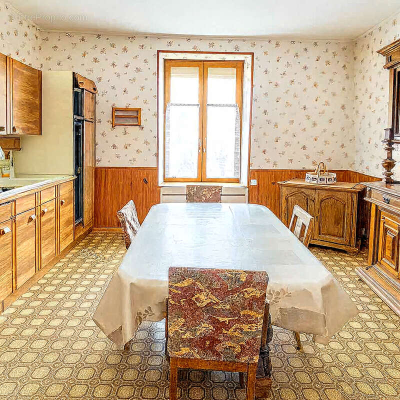 Maison à REMEREVILLE