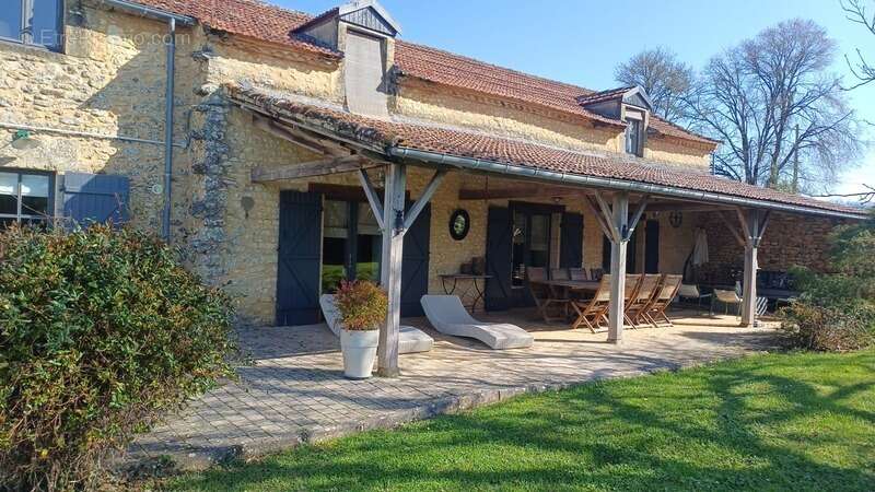 Maison à SAINTE-ALVERE
